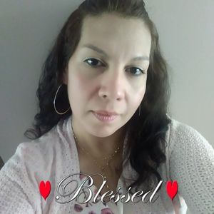 Meet your Posher, Estela